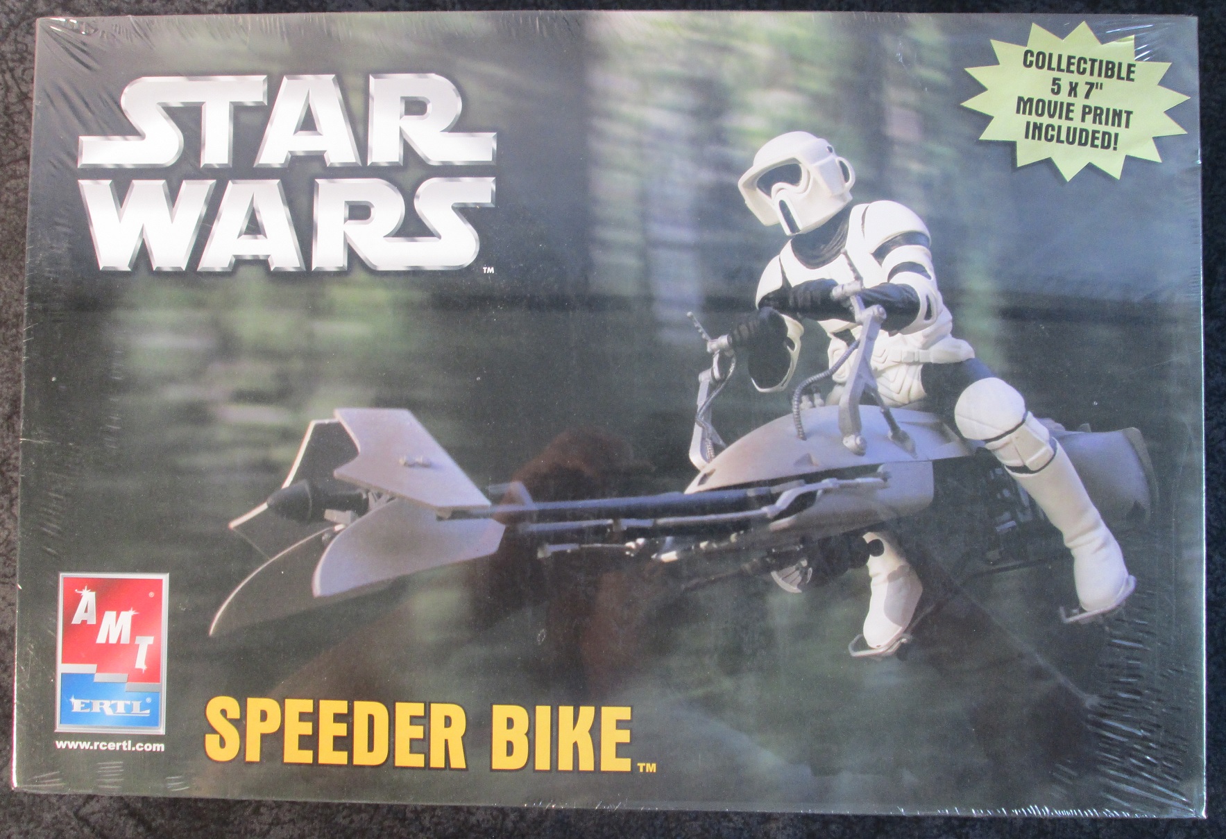 Star Wars 1:11 Scale Imperial Speeder Bike 