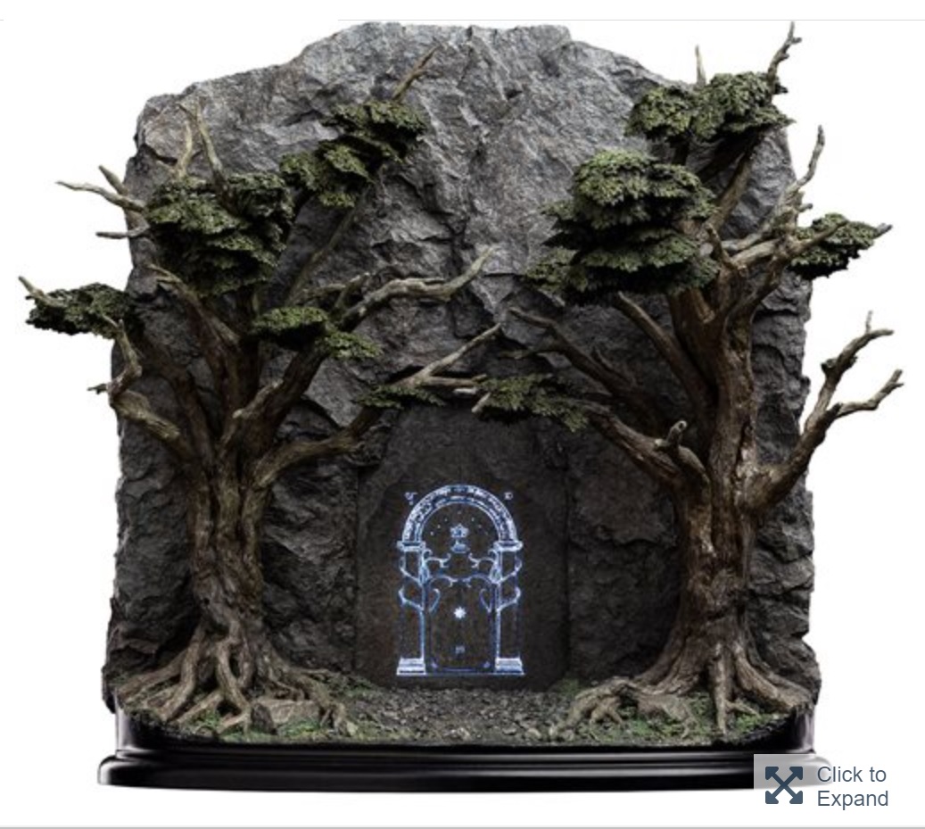 The Lord of the Rings The Doors of Durin Lighted Environment Statue 