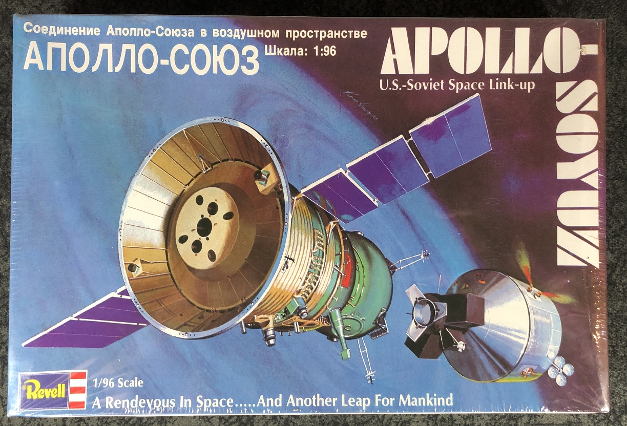 Apollo-Soyuz 1:96 scale U.S.-Soviet Space Link-up Plastic Model Kit 