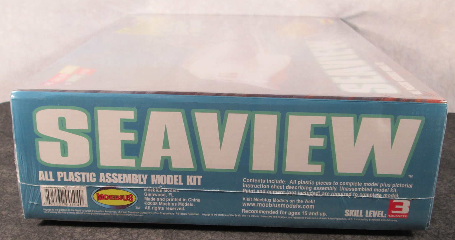 Giant 39 inch Seaview Model Kit by Moebius Models 1/128 - 4 Window