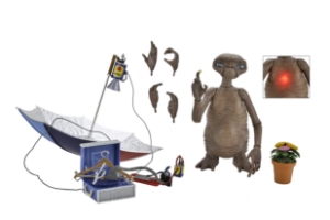 E.T. 40th Anniversary Ultimate Phone Home E.T. w/ LED Light Vinyl Figure 