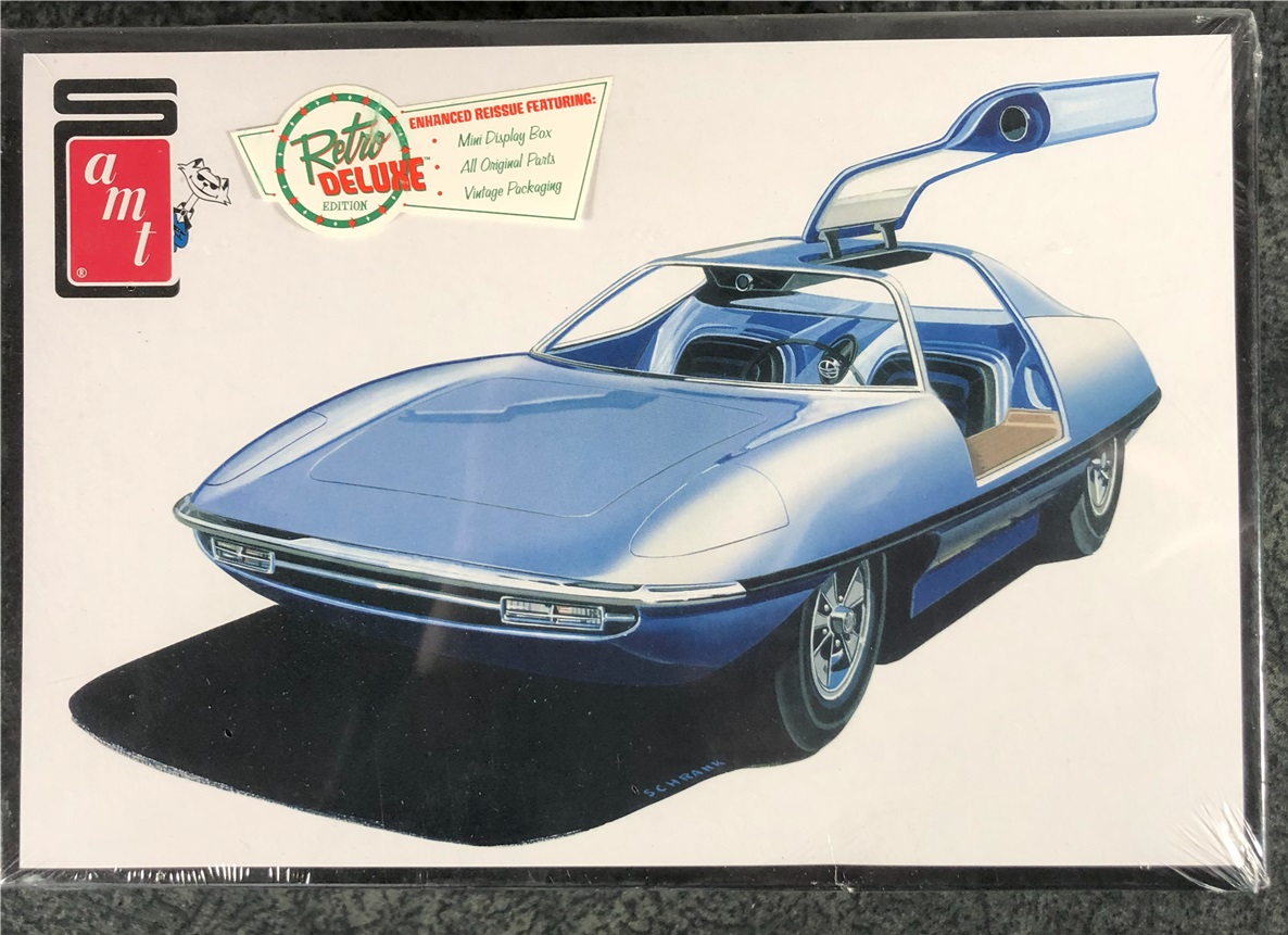 Man From U.N.C.L.E. 1:25 Scale Piranha Super Spy Car Plastic Model Kit 